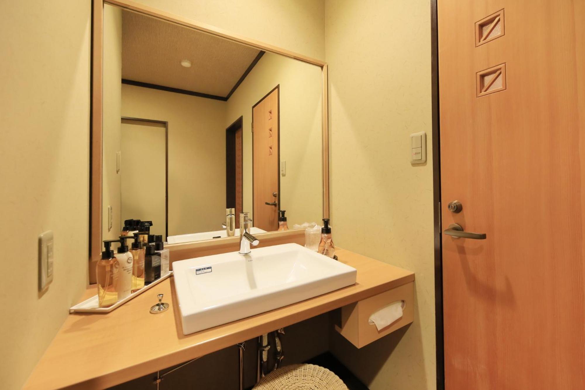Wafu-No-Yado Masuya Hotel Yamanouchi  Exterior photo
