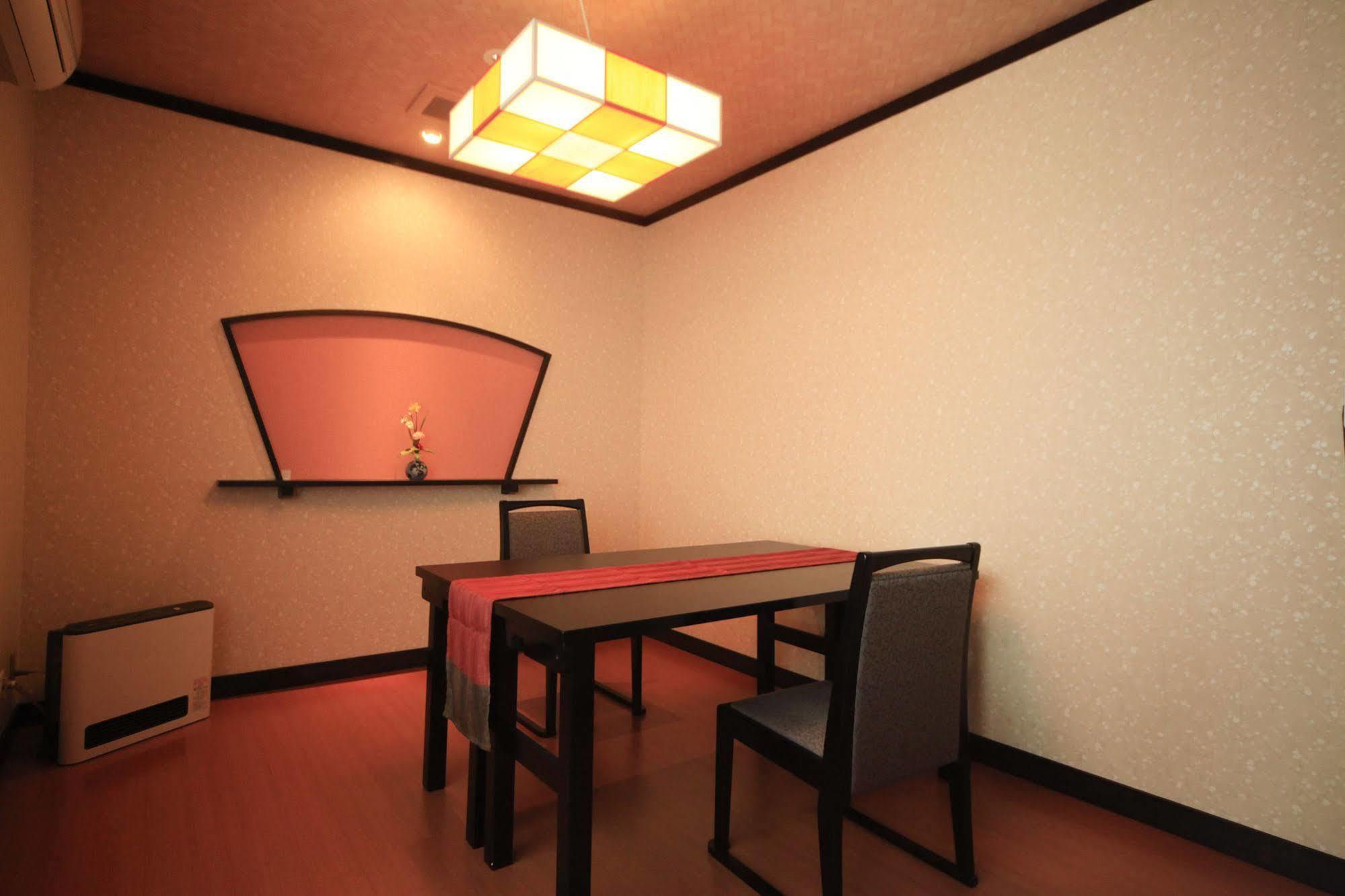 Wafu-No-Yado Masuya Hotel Yamanouchi  Exterior photo